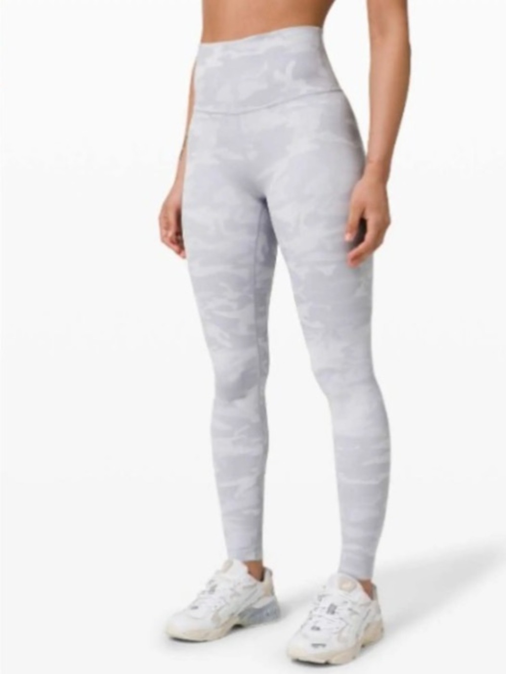 Women’s lululemon size 4 Wunder Under leggings super high rise 28” white camo